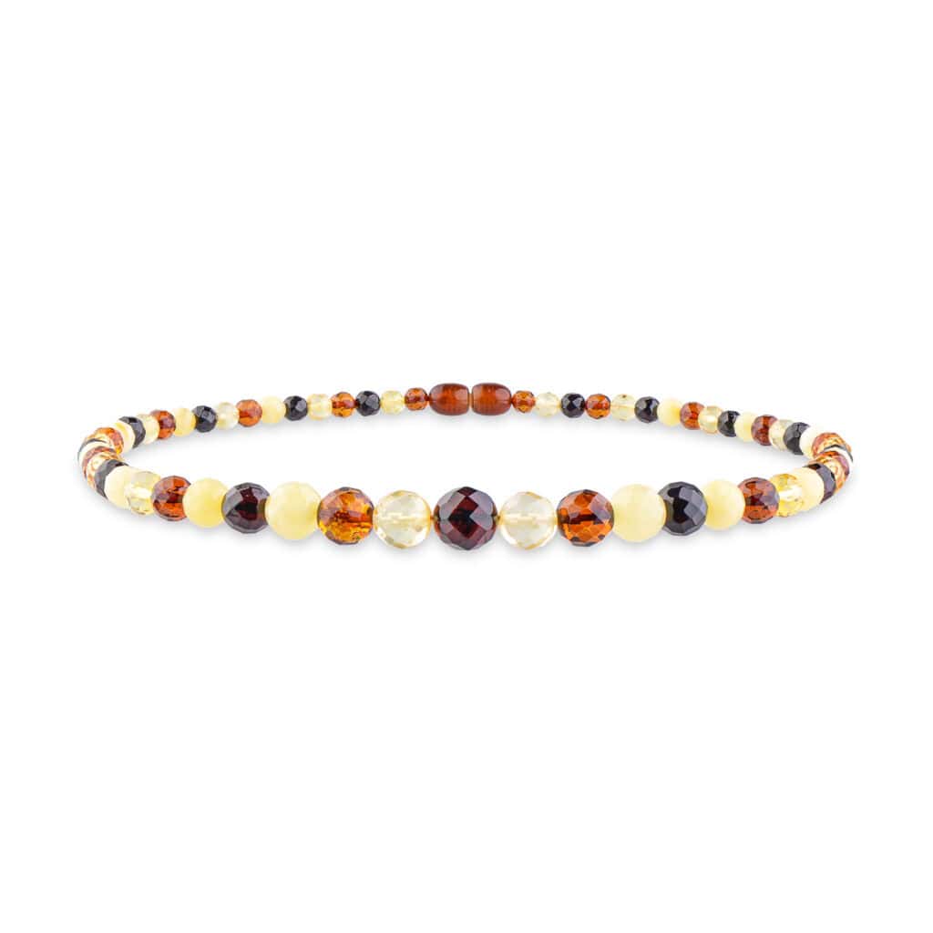 Handmade Baltic amber necklace with warm cognac tones and handcrafted elegance.